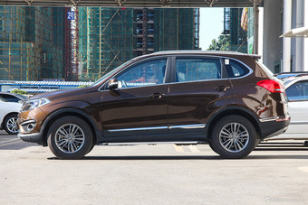 2016款瑞虎5 2.0L自动家尊信赖版