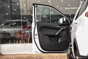 2016款锐腾 1.5T手动超值版