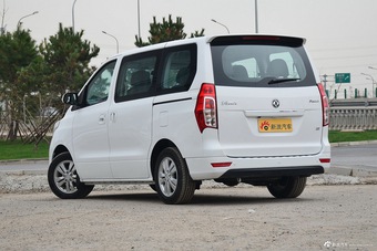 2016款东风风行F600  1.5T手动豪华型