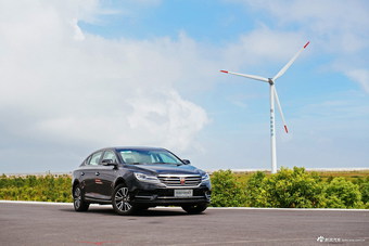 2017款荣威e950官方图