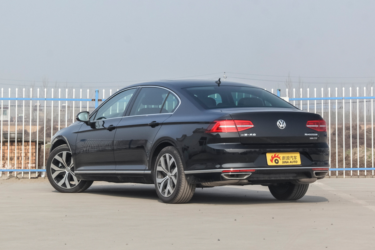 2018款迈腾2.0T自动380TSI DSG尊贵型