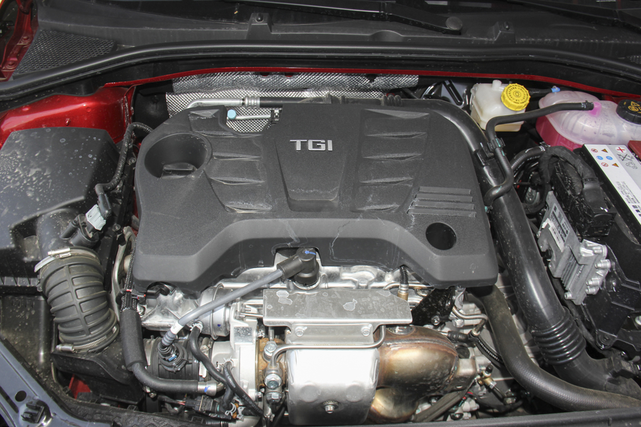 2018款名爵6 1.5T手动20T豪华智联版