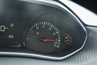 2016款标致308 1.6L自动豪华版