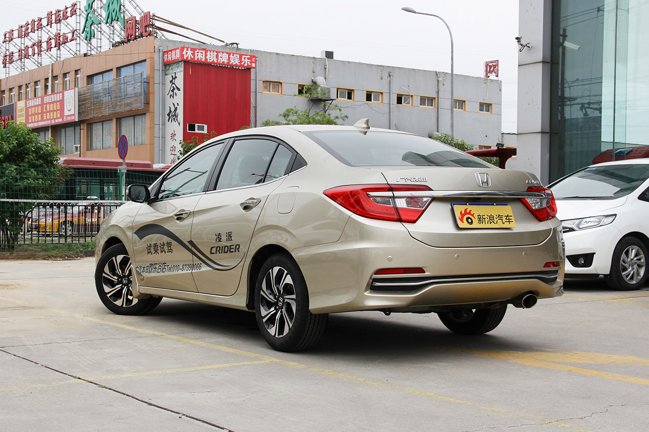 2016款凌派1.8L自动领先版