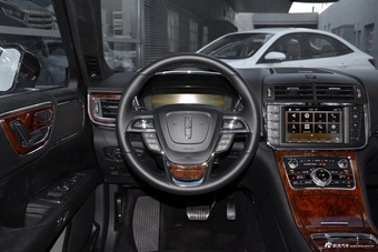 2017款林肯大陆2.0T自动两驱尊享版