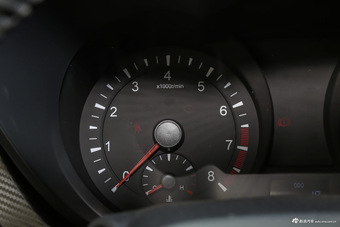 2017款海马福美来1.6L手动豪华型