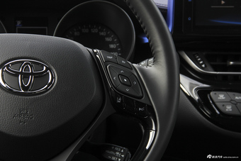 2018款C-HR 2.0L自动酷越领先版国V