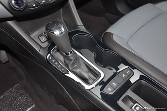 2017款科鲁兹两厢1.4T 双离合领锋版