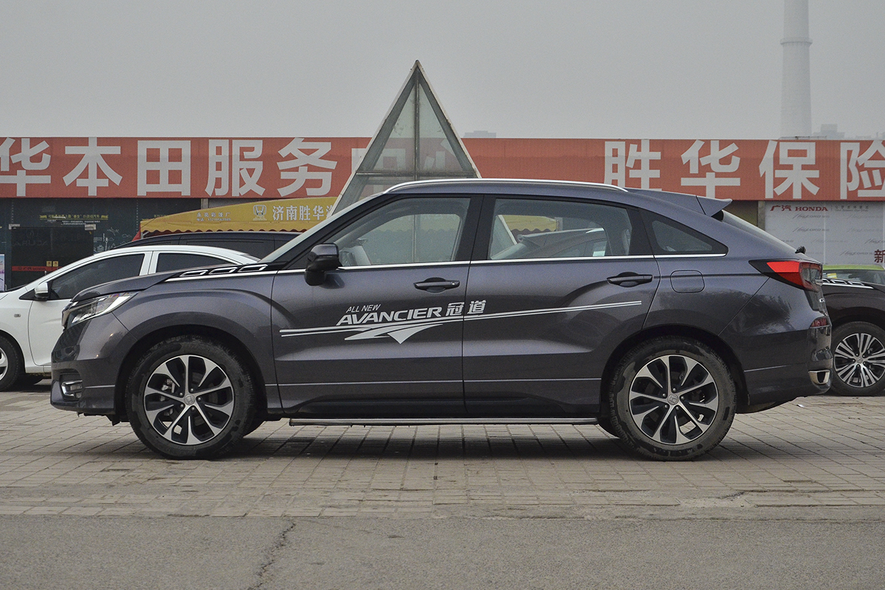 2017款冠道1.5T自动240TURBO两驱豪华版