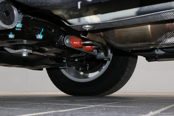 2016款宝沃BX7 2.0T自动两驱精英版28T