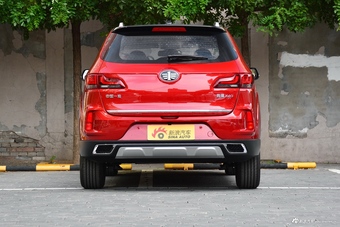 2019款奔腾X40 1.6L自动互联智享型