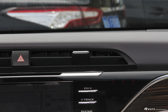 2018款凯美瑞2.5G自动豪华版