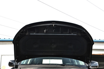 2017款全新胜达2.0L自动两驱智能型7座