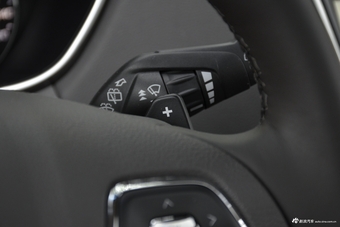 2018款林肯MKC 2.0T自动四驱尊雅版