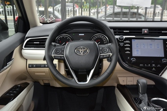 2018款凯美瑞2.5HG自动豪华版