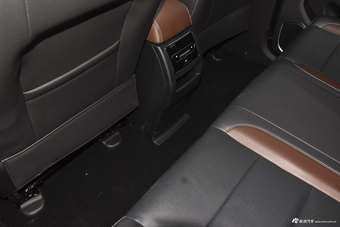 2017款斯威X7 1.5T自动智尊型