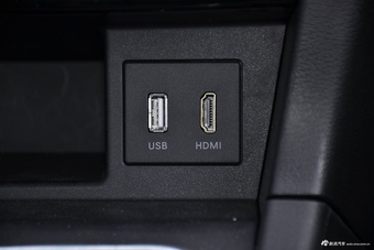 2017款北汽威望 M50f 1.3T手动豪华型（红）