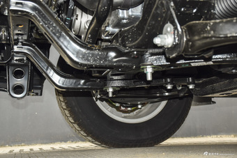 2016款驭胜S350 2.0T手动四驱汽油豪华天窗版7座