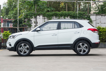 2017款现代ix25 1.6L自动智能型