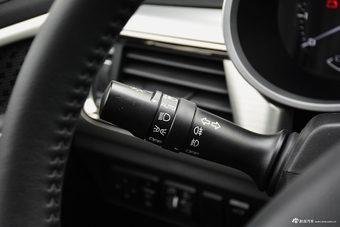 2017款吉利帝豪GL 1.3T自动旗舰型