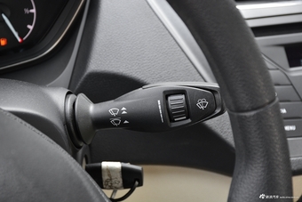 2017款福睿斯改款1.5L手动舒适型