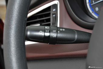 2017款骁途1.6L手动两驱都市时尚型 