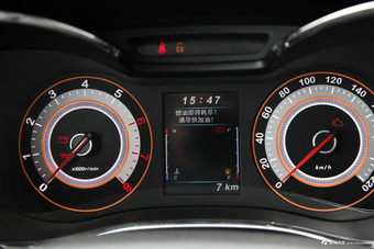 2018款猎豹CS9 1.5T手动劲风型