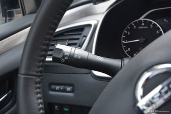 2017款楼兰2.5L自动XL NAVI Plus两驱智领版