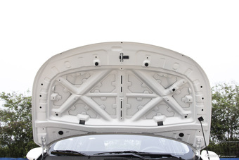 2016款宝骏310 1.2L手动舒适型