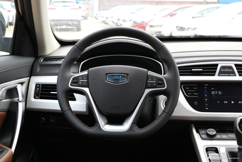 2018款吉利博越1.8TD自动智尊型4G互联版