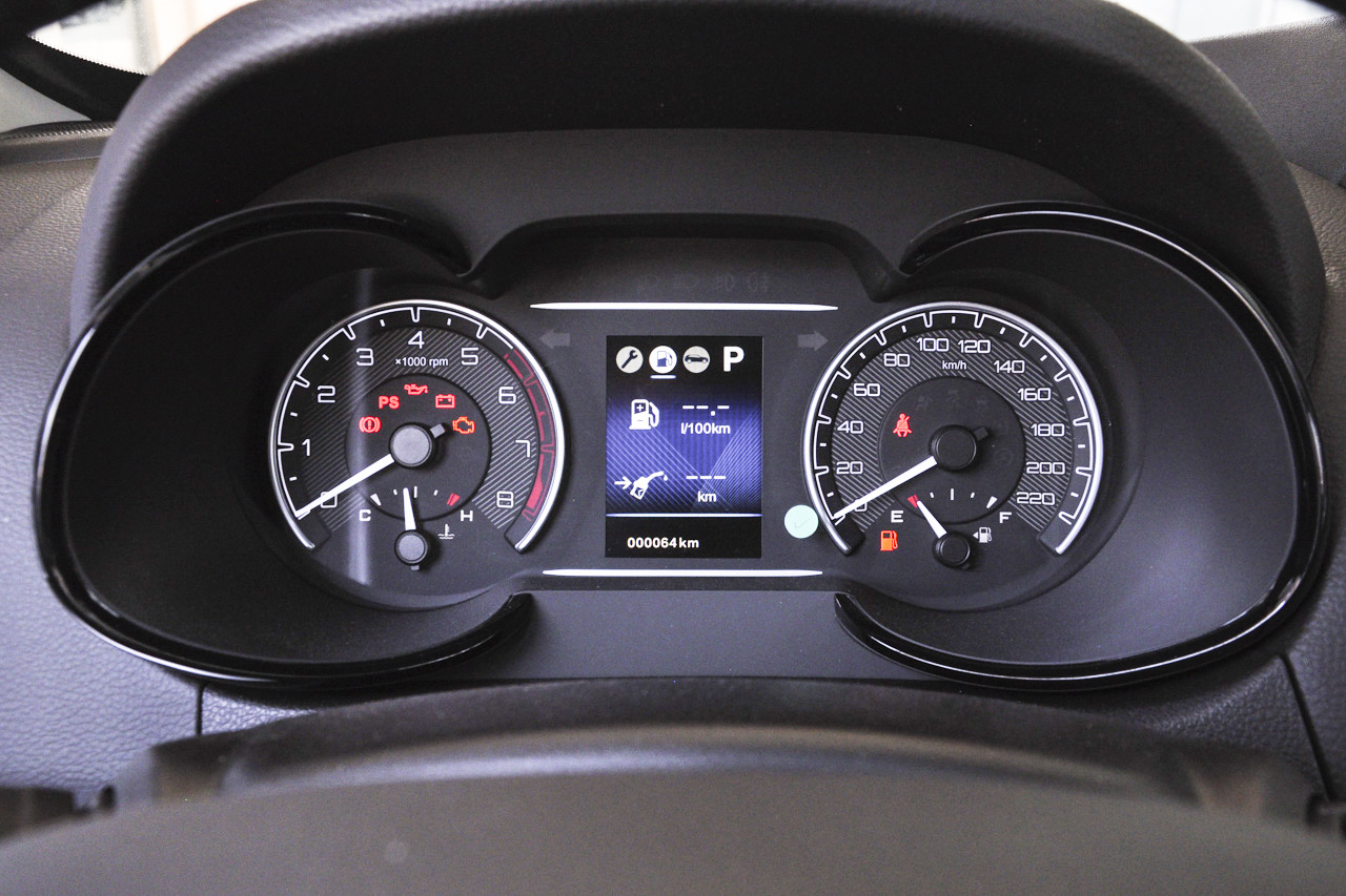 2016款东风风神AX7 2.3L自动智尊型