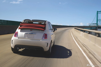 图集|新款菲亚特500首发 风格时尚/换新动力