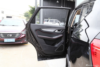 2017款宝骏560 1.5T 手动舒适型7座 