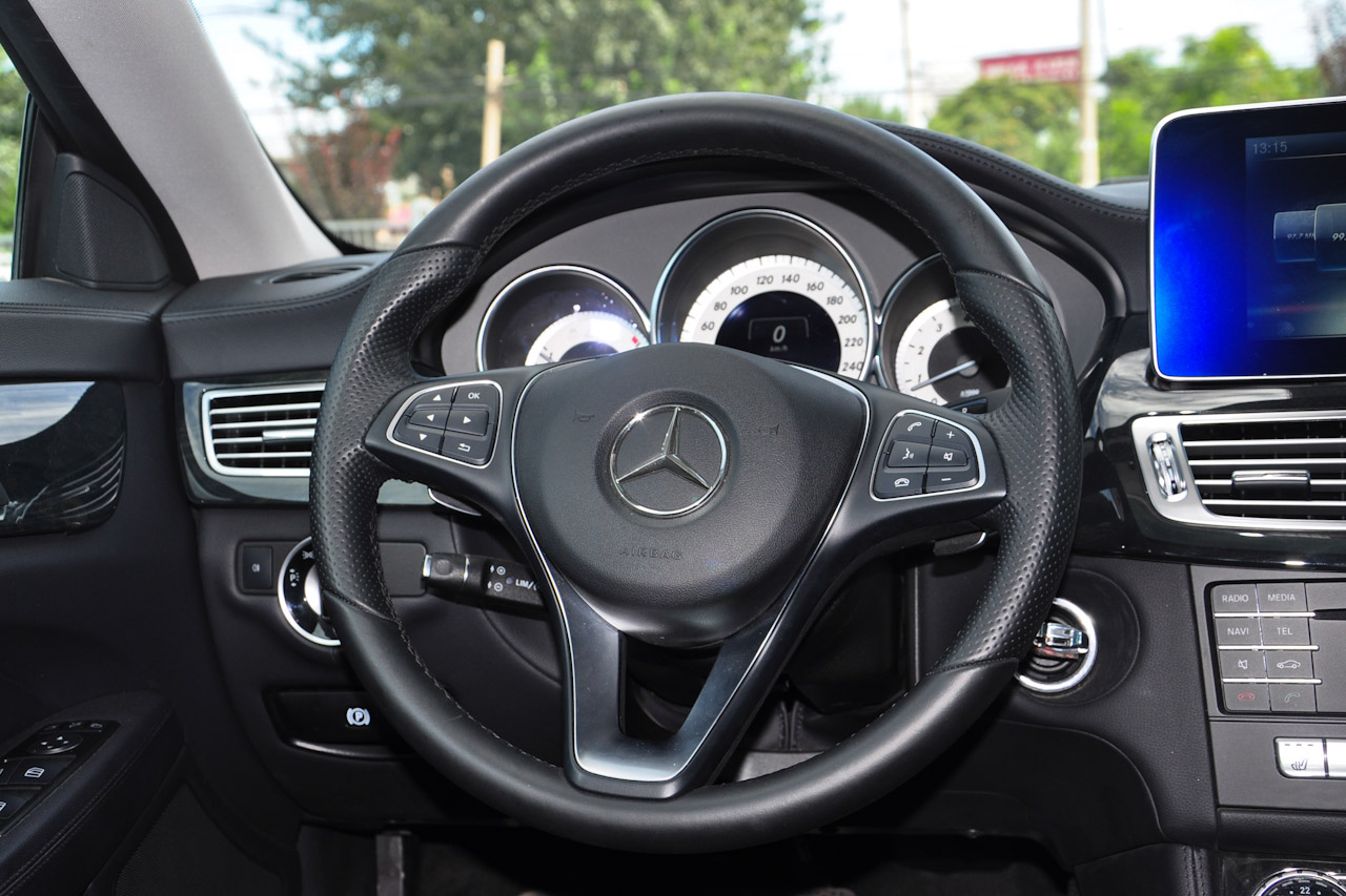 2016款奔驰CLS 260 2.0T自动逸彩版