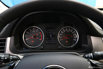 2018款风行SX6 1.6L自动豪华型