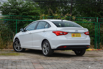 2017款艾瑞泽5 1.5L手动豪华版