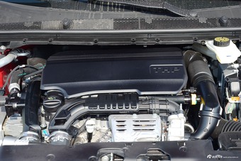 2016款标致308 1.2T自动豪华版