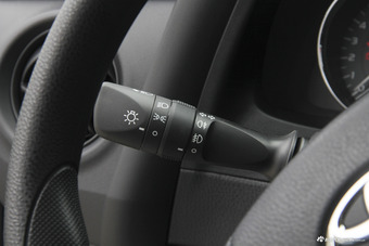 2017款雷凌改款185T自动新锐版