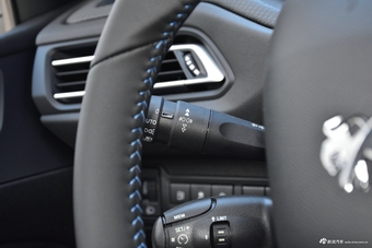 2018款标致308  350THP 自动尊贵版