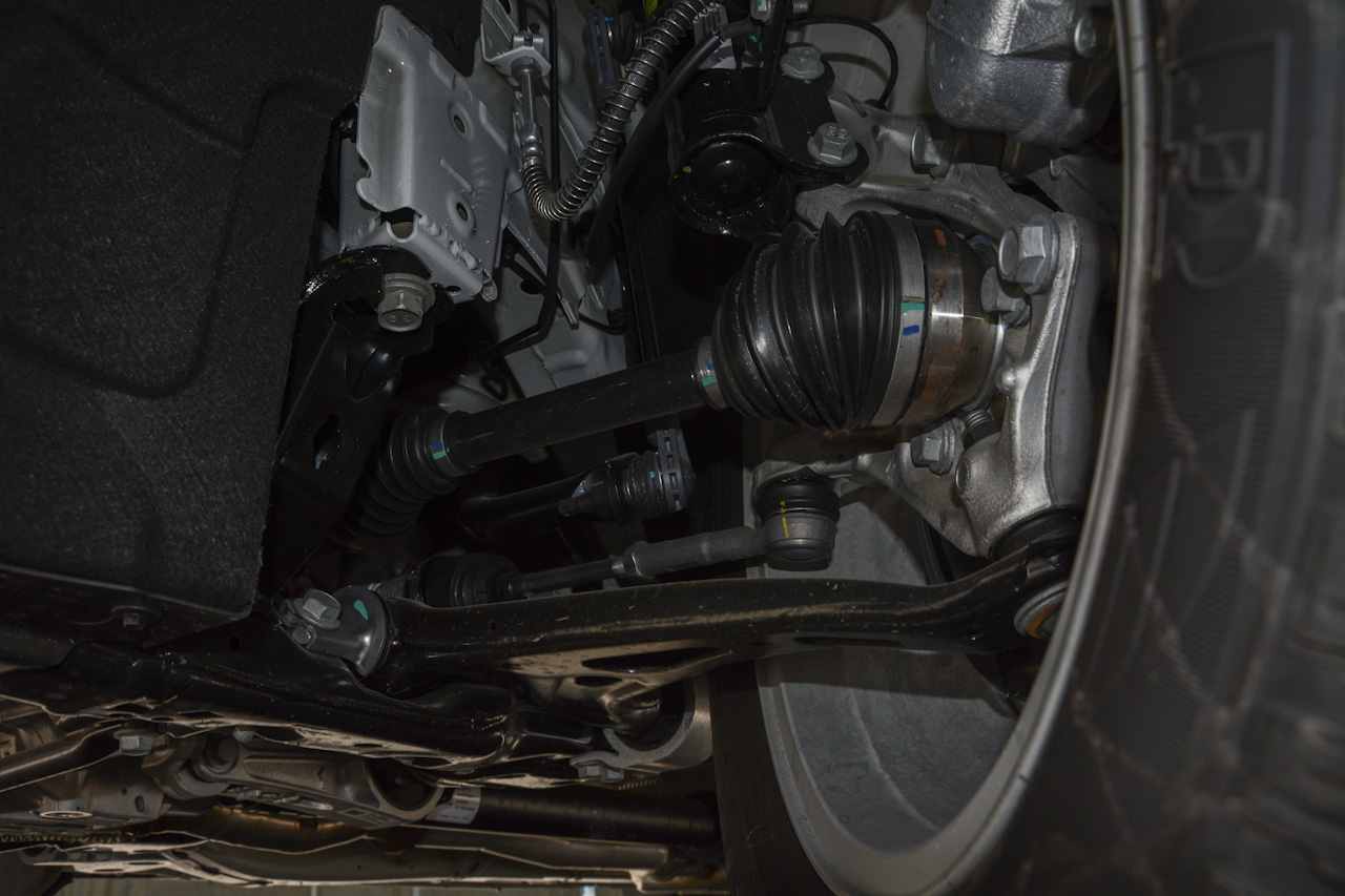 2017款探界者2.0T自动四驱拓界版550T