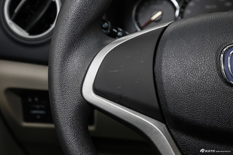 2015款悦翔V3 1.4L手动温馨型