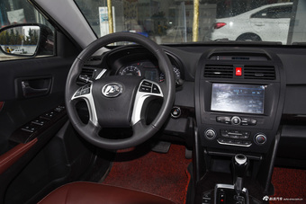 2015款力帆820 2.4L自动旗舰型