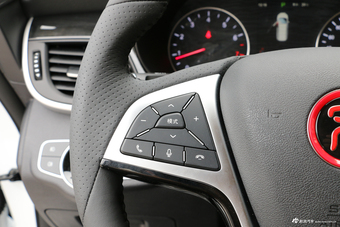 2018款比亚迪宋MAX 1.5T自动智联尊享型6座