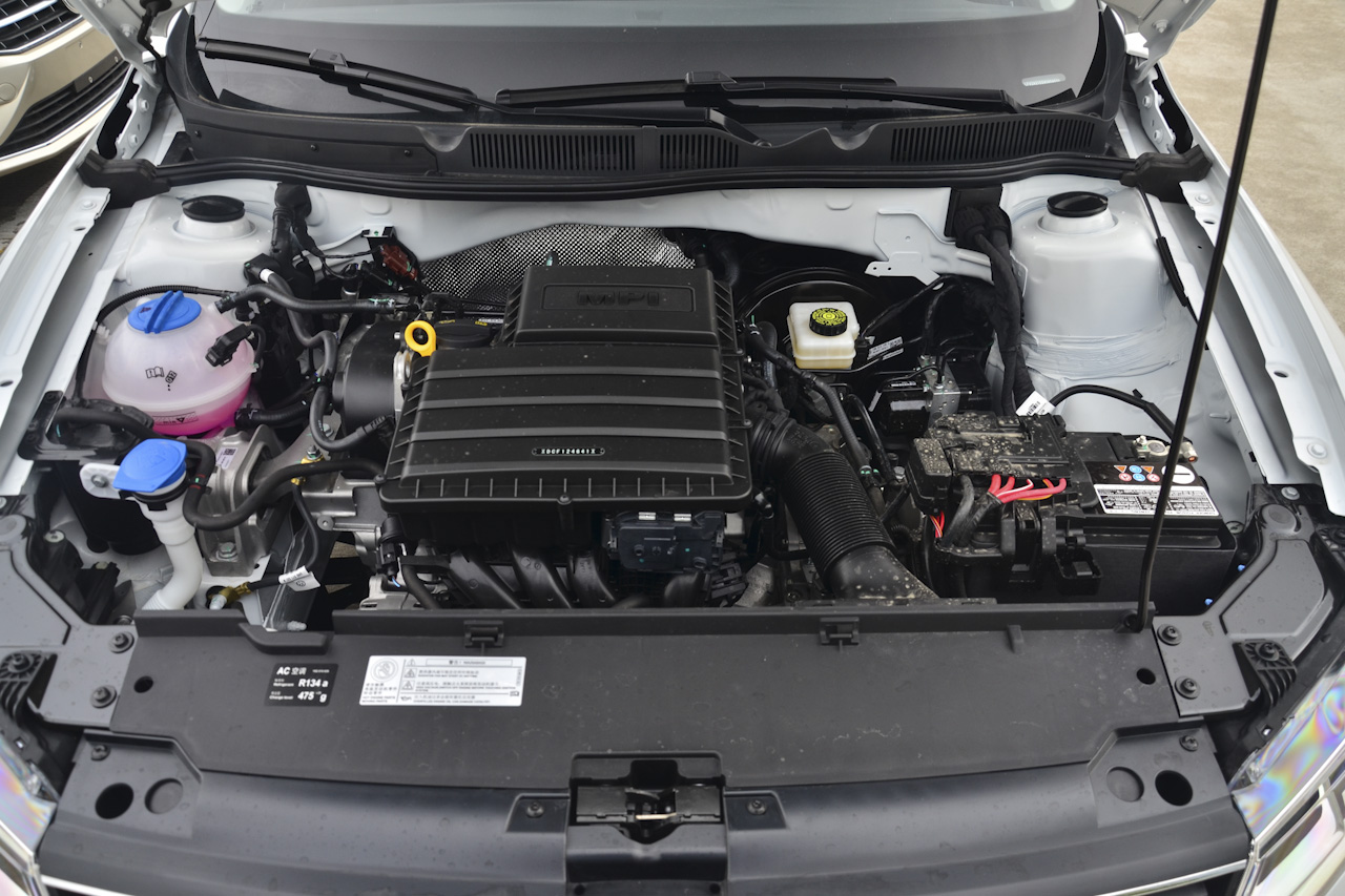 2018款宝来1.5L自动时尚型