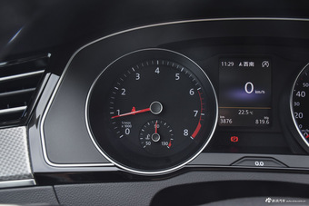 2017款蔚揽2.0T自动四驱拓行版380TSI