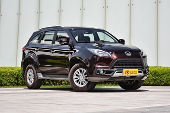 2016款驭胜S350 2.0T自动四驱汽油超豪华版5座