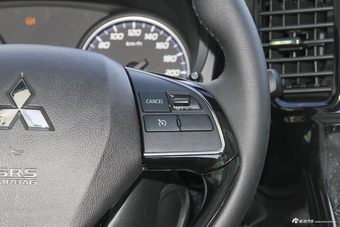 2018款欧蓝德2.0L自动两驱荣耀版5座