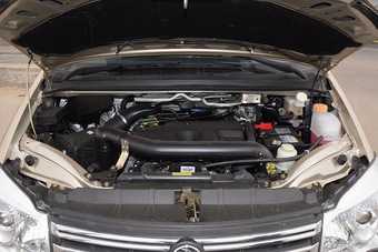 2017款菱智 M3L 2.0L 7座舒适型 