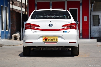 2017款比亚迪秦EV300精英型