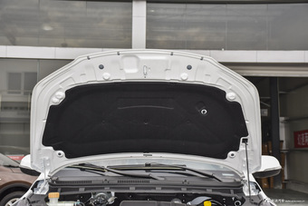 2016款北汽幻速S3L 1.5L手动尊享型